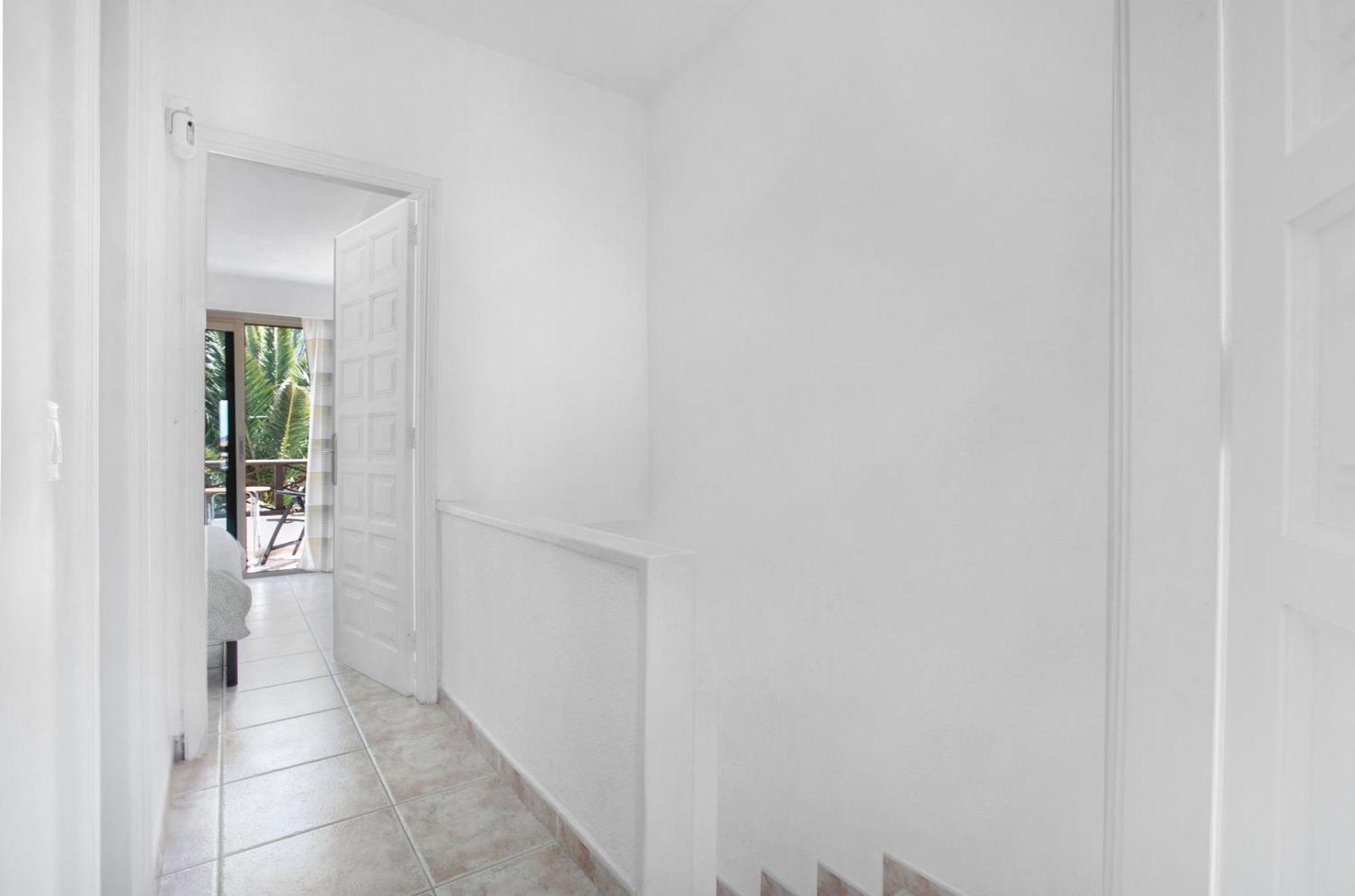 Amarilla Bay Apartment Коста дел Силенцио Екстериор снимка